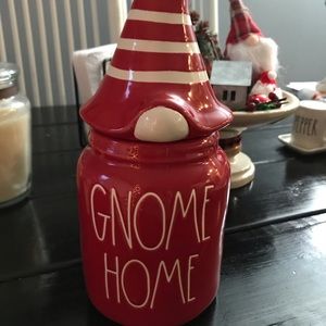 Gnome Home canister Rae Dunn New!!!
